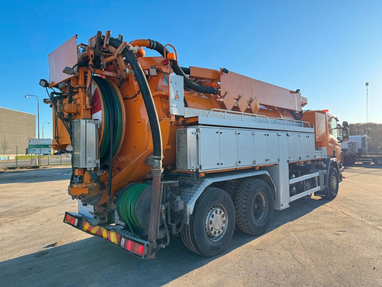 Scania P400 6x2*4 Hvidtved Larsen Flexline 310 - Vacuum truck: picture 3 Scania P400 6x2*4 Hvidtved Larsen Flexline 310 - Vacuum truck: picture 3