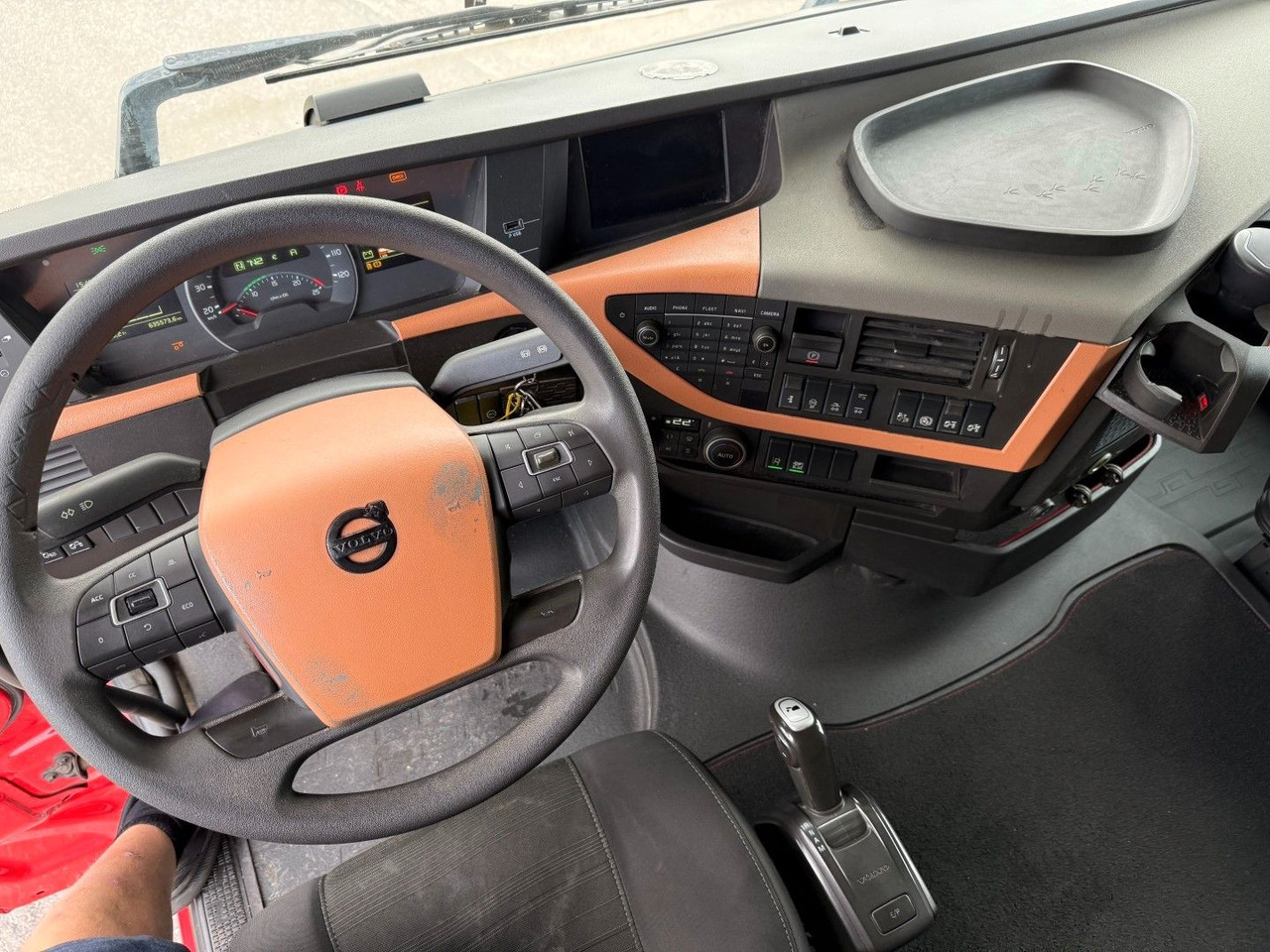 Tractor unit Volvo FH 460 6x2 Globetrotter Euro 6: picture 6