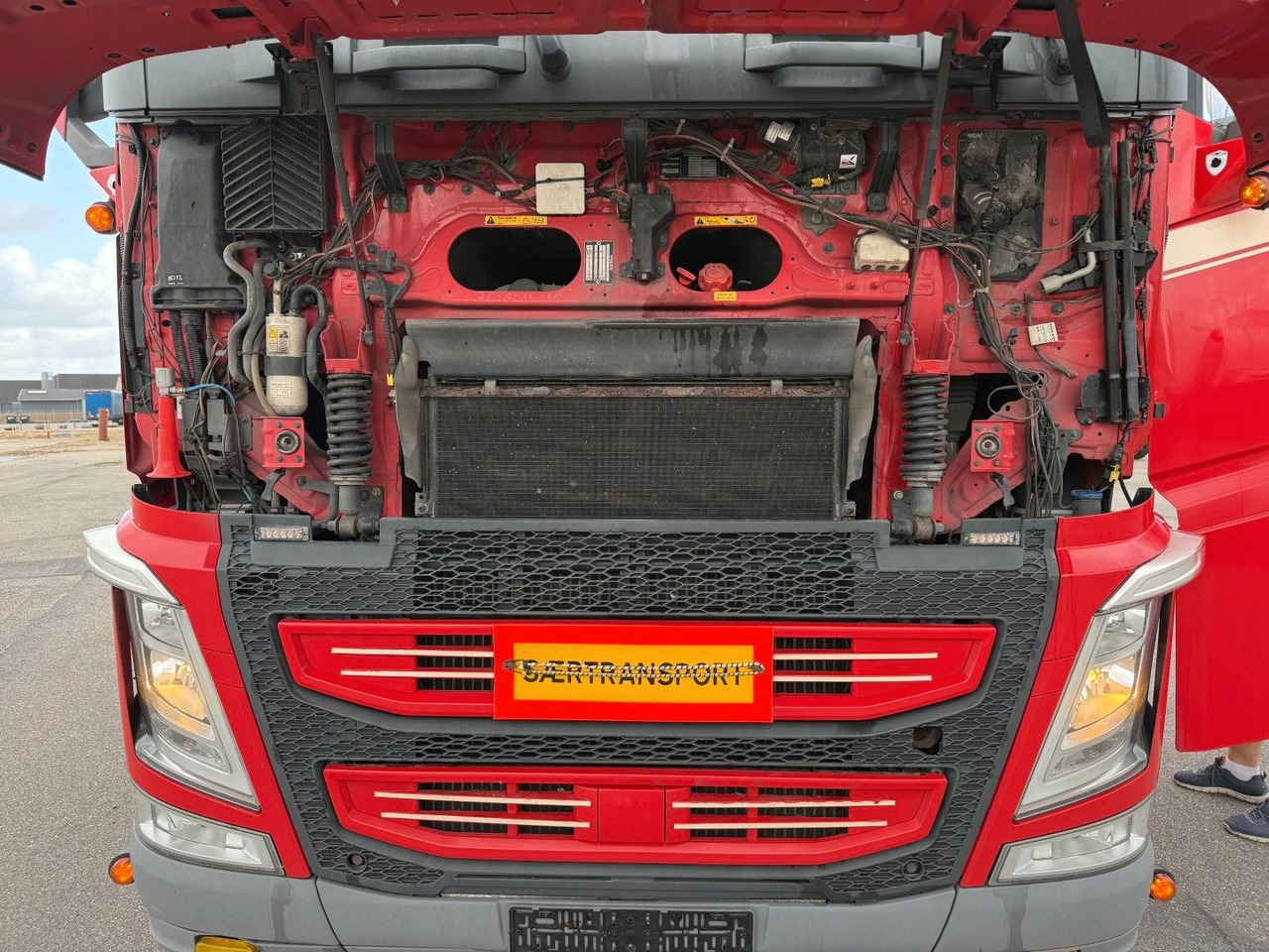 Tractor unit Volvo FH 460 6x2 Globetrotter Euro 6: picture 12