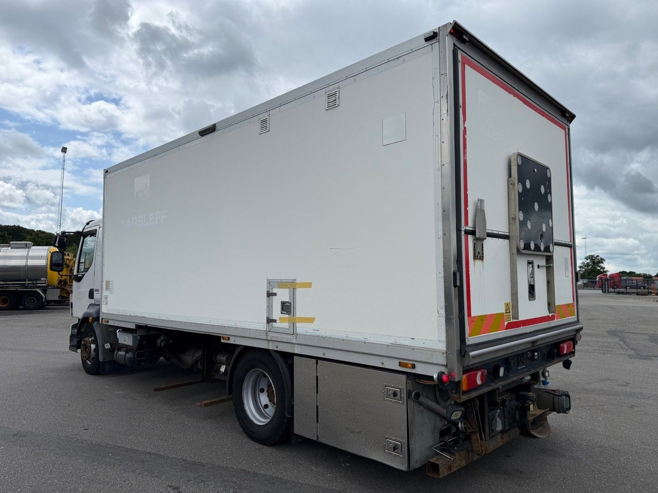 Volvo FL 280 4x2 Euro 5 Workshop Equipment - Box truck: picture 4 Volvo FL 280 4x2 Euro 5 Workshop Equipment - Box truck: picture 4