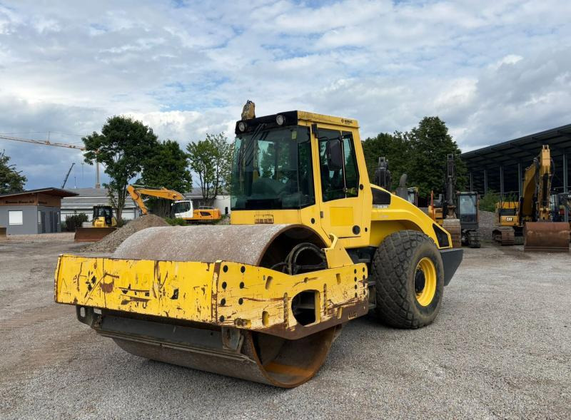 Bomag BW219 DH-4 - Compactor: picture 3 Bomag BW219 DH-4 - Compactor: picture 3