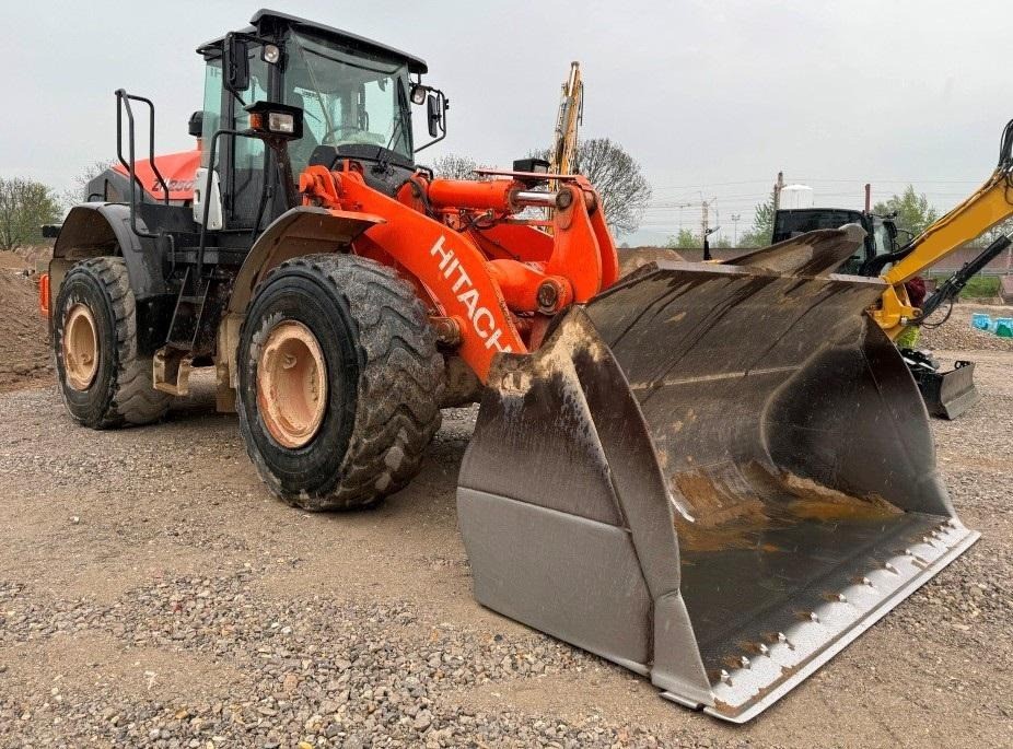 Hitachi ZW250-5B - Wheel loader: picture 3 Hitachi ZW250-5B - Wheel loader: picture 3