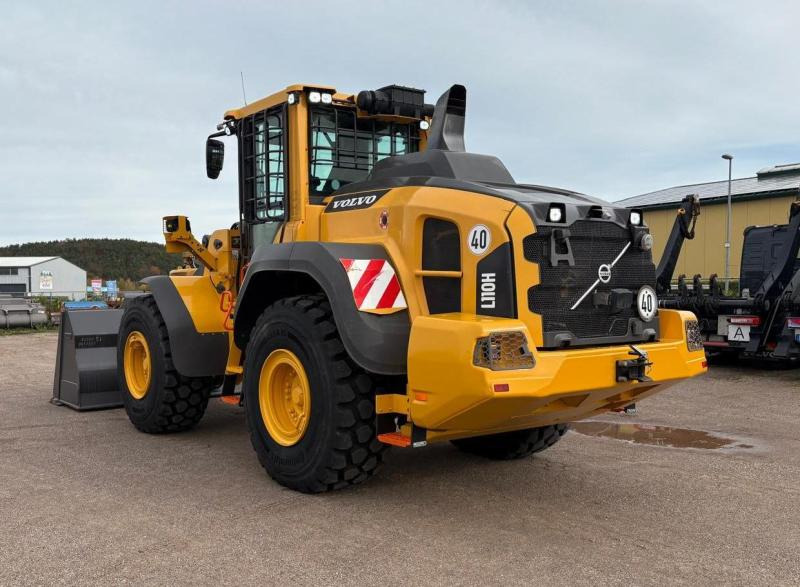 Volvo L110H Long Boom - Wheel loader: picture 1 Volvo L110H Long Boom - Wheel loader: picture 1