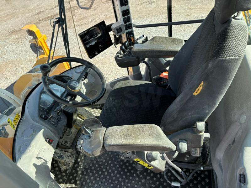 Volvo L180H - Wheel loader: picture 5 Volvo L180H - Wheel loader: picture 5