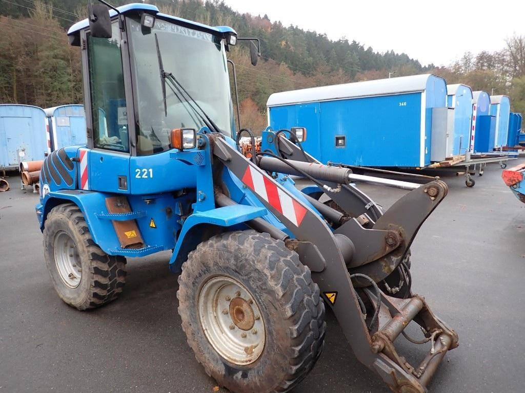 Volvo L30B - Wheel loader: picture 4 Volvo L30B - Wheel loader: picture 4