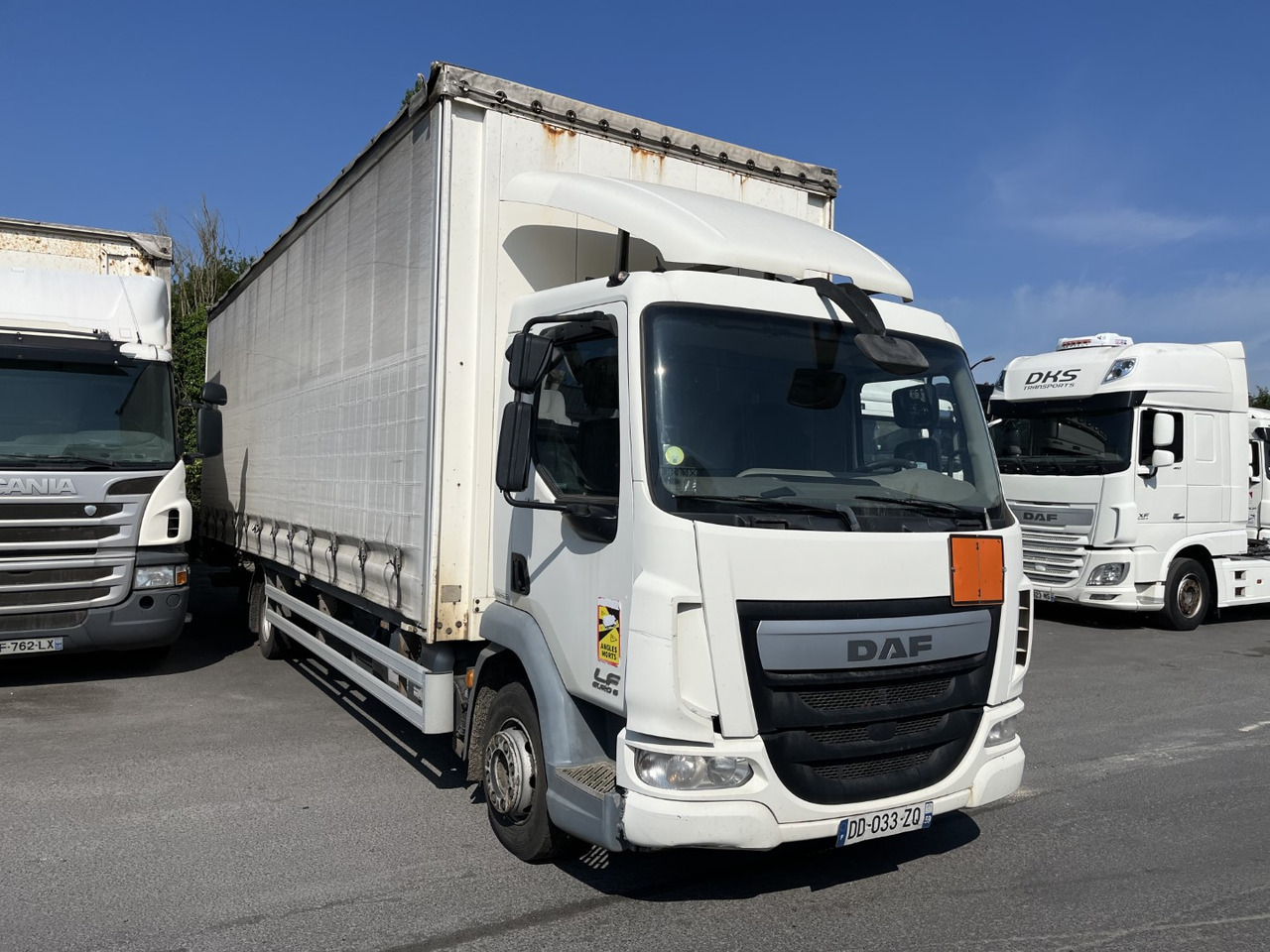DAF LF 220 - Box truck: picture 1 DAF LF 220 - Box truck: picture 1