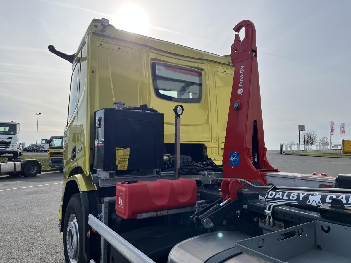DAF XD 450 FAN - Hook lift truck: picture 4 DAF XD 450 FAN - Hook lift truck: picture 4