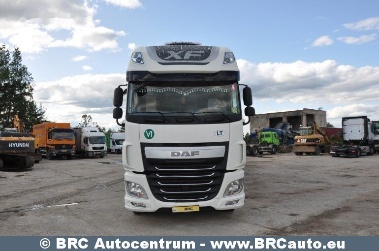 DAF DAF XF XF - Curtainsider truck: picture 4 DAF DAF XF XF - Curtainsider truck: picture 4