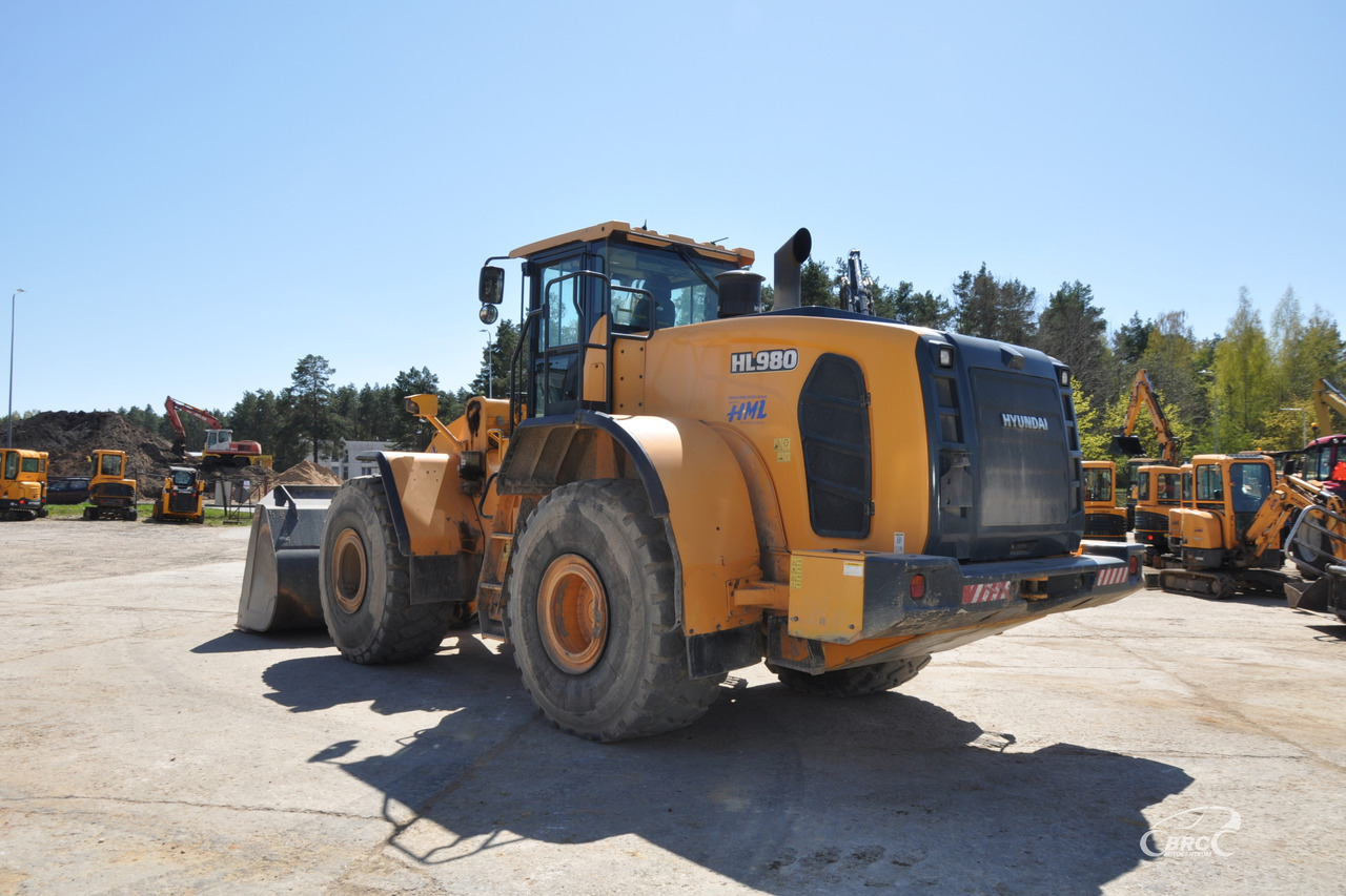 Hyundai HL980 - Wheel loader: picture 4 Hyundai HL980 - Wheel loader: picture 4
