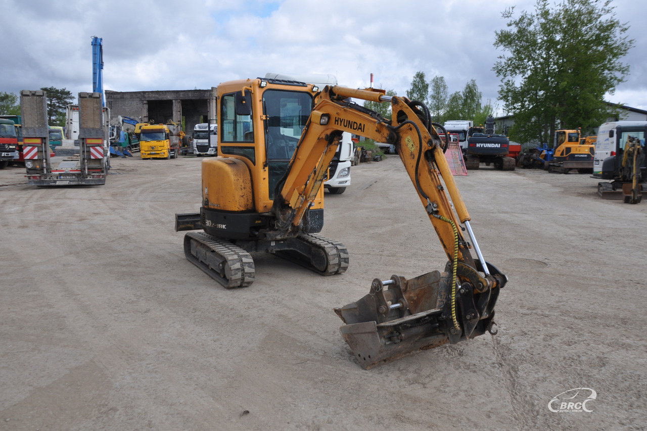 Hyundai R30Z-9AK - Mini excavator: picture 2 Hyundai R30Z-9AK - Mini excavator: picture 2