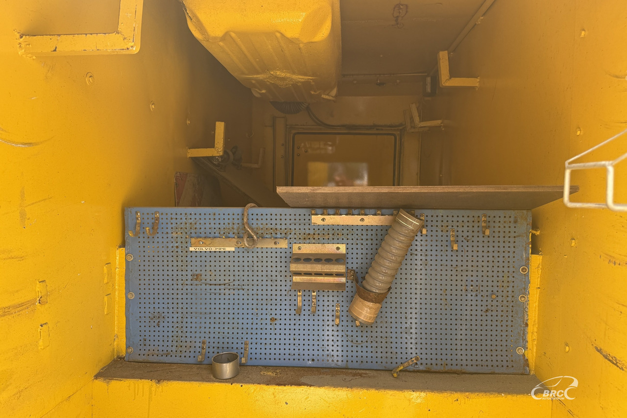 Autotransporter truck Scania R 143: picture 18