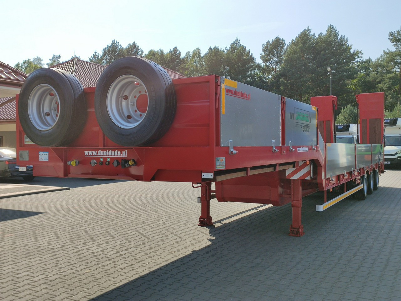 Low loader semi-trailer Bodex JANMIL Burtówka Laweta Niskopodłogowa Podczołgówka 3-Osie: picture 49