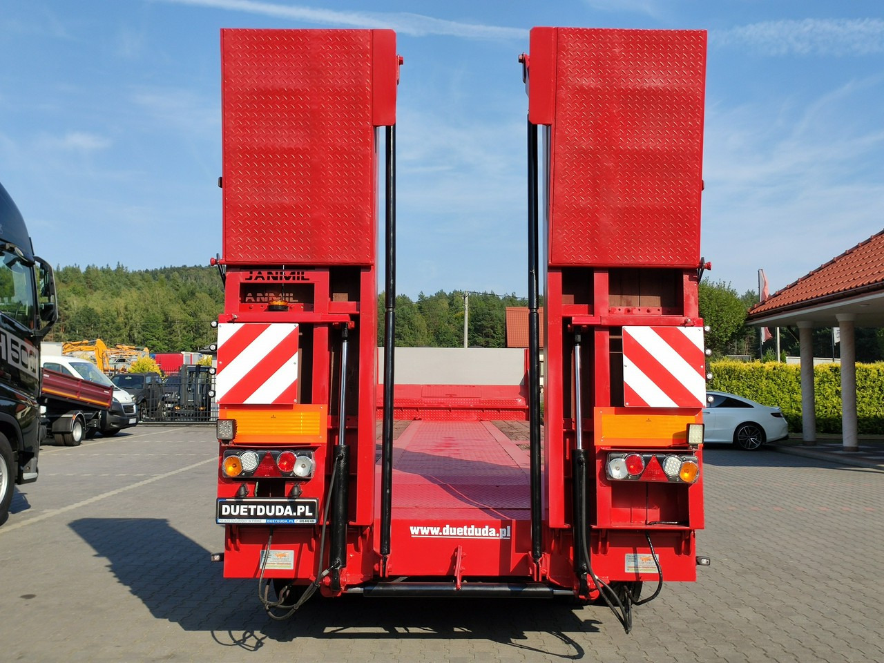 Low loader semi-trailer Bodex JANMIL Burtówka Laweta Niskopodłogowa Podczołgówka 3-Osie: picture 13