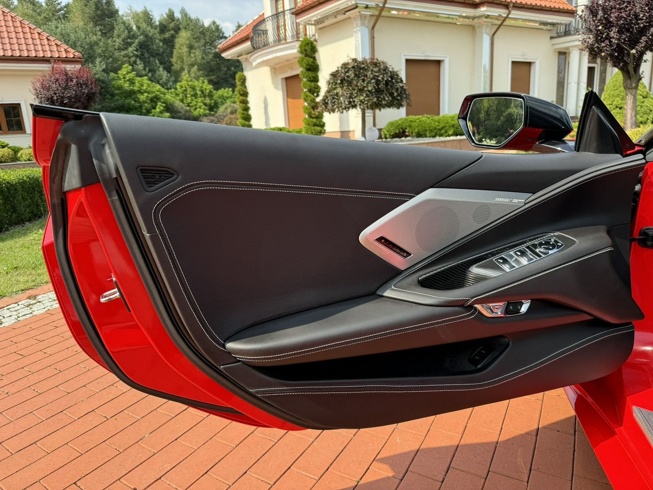 Convertible Chevrolet Corvette: picture 26