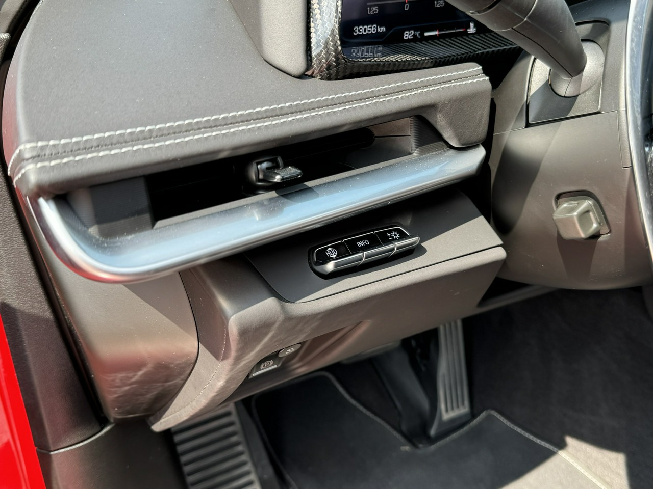 Convertible Chevrolet Corvette: picture 32