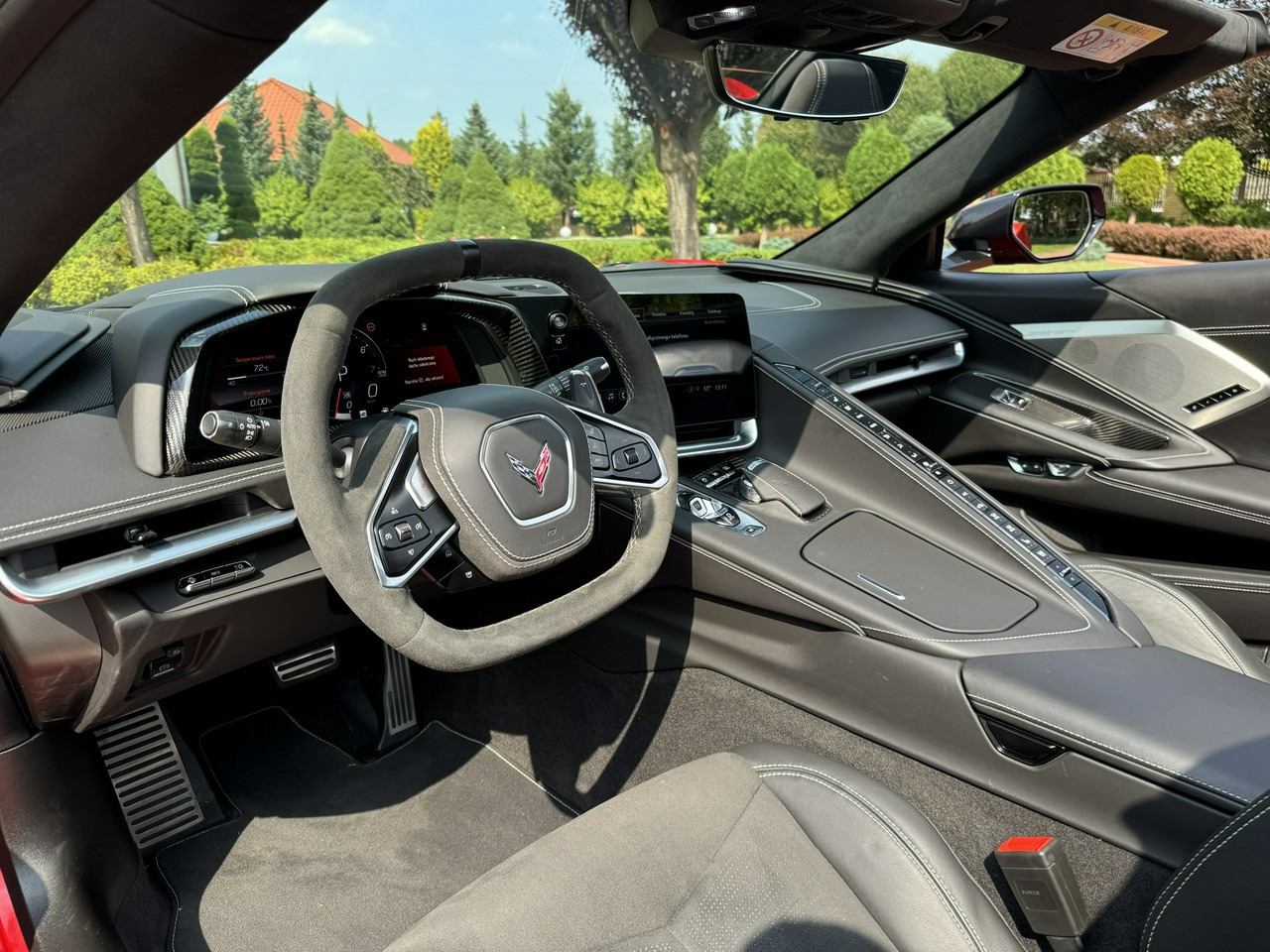 Convertible Chevrolet Corvette: picture 31