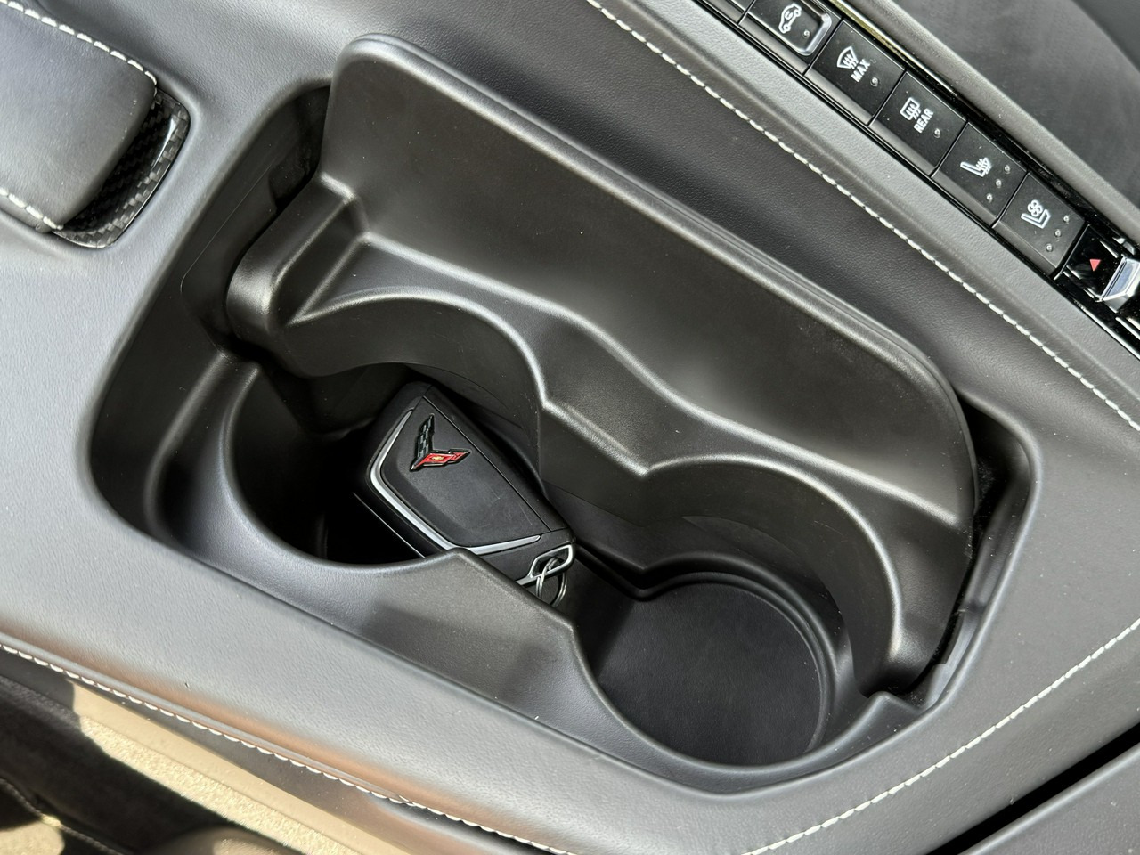 Convertible Chevrolet Corvette: picture 50