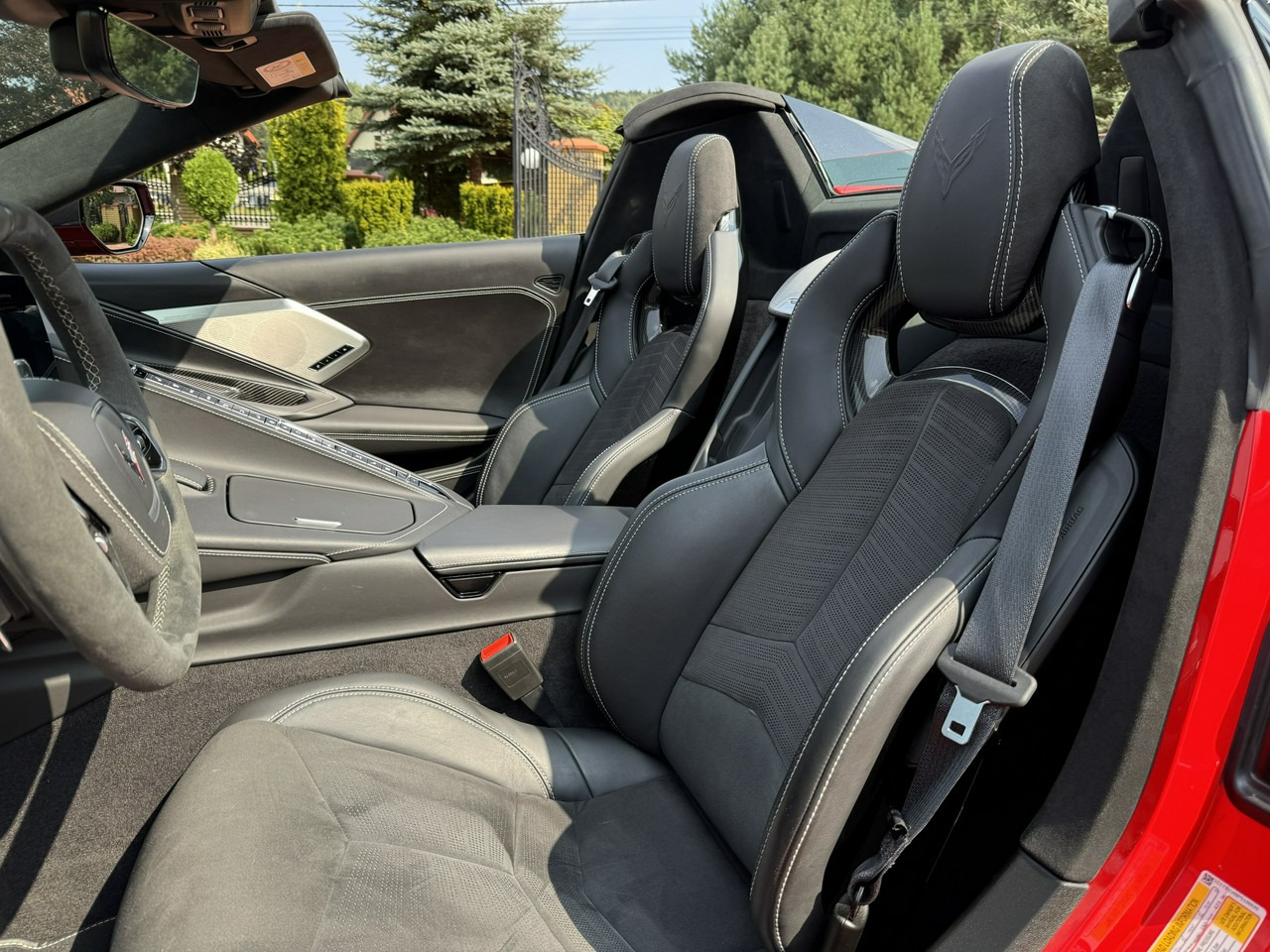 Convertible Chevrolet Corvette: picture 30