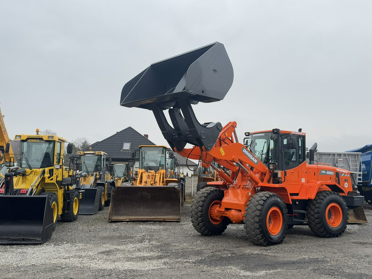 Doosan DL250 14,5Ton Łyżka Wysokiego Wysypu !!! - Wheel loader: picture 2 Doosan DL250 14,5Ton Łyżka Wysokiego Wysypu !!! - Wheel loader: picture 2