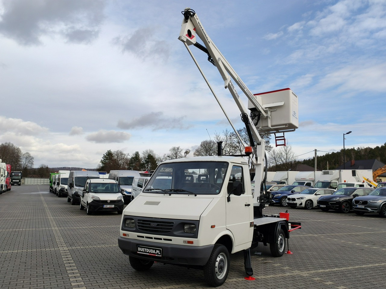 FS Lublin Lublin - Truck mounted aerial platform: picture 4 FS Lublin Lublin - Truck mounted aerial platform: picture 4