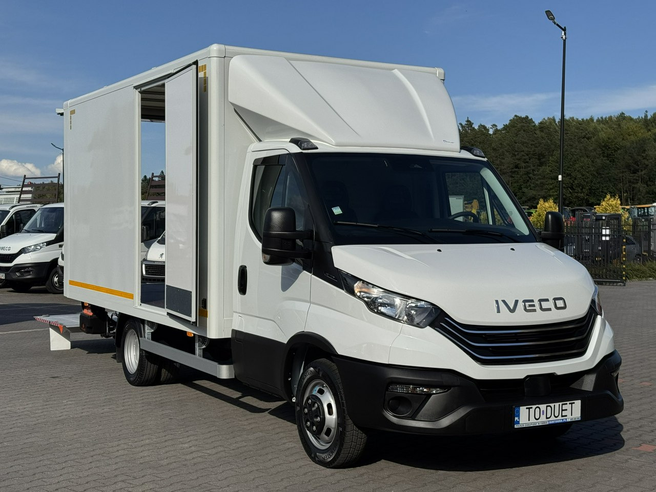 Iveco Daily 35C14 - Box van: picture 4 Iveco Daily 35C14 - Box van: picture 4