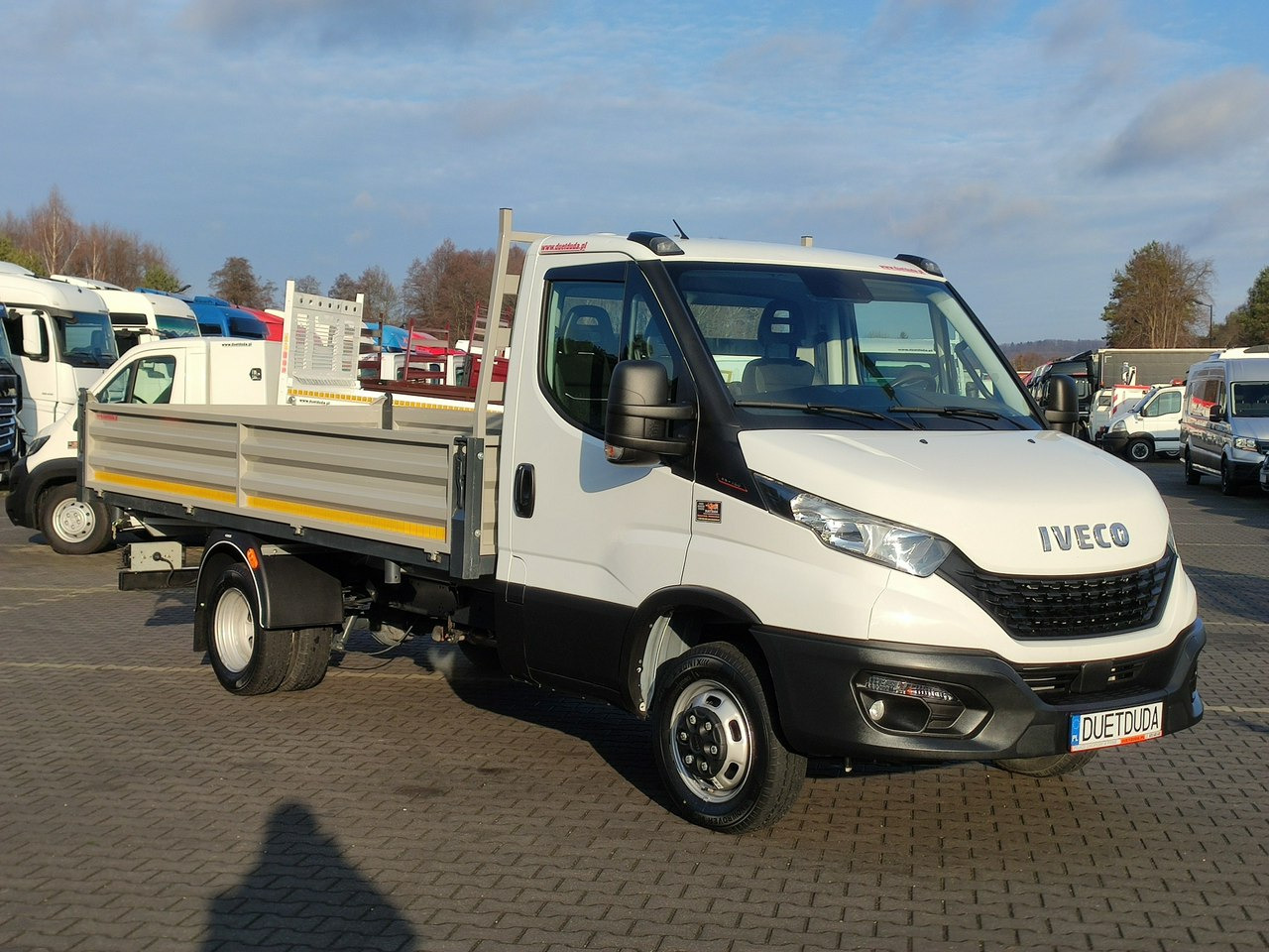 Tipper van Iveco Daily 35C16 V: picture 26