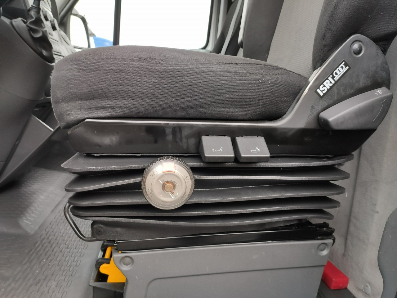 Curtain side van Iveco Daily 70C18 V H: picture 24