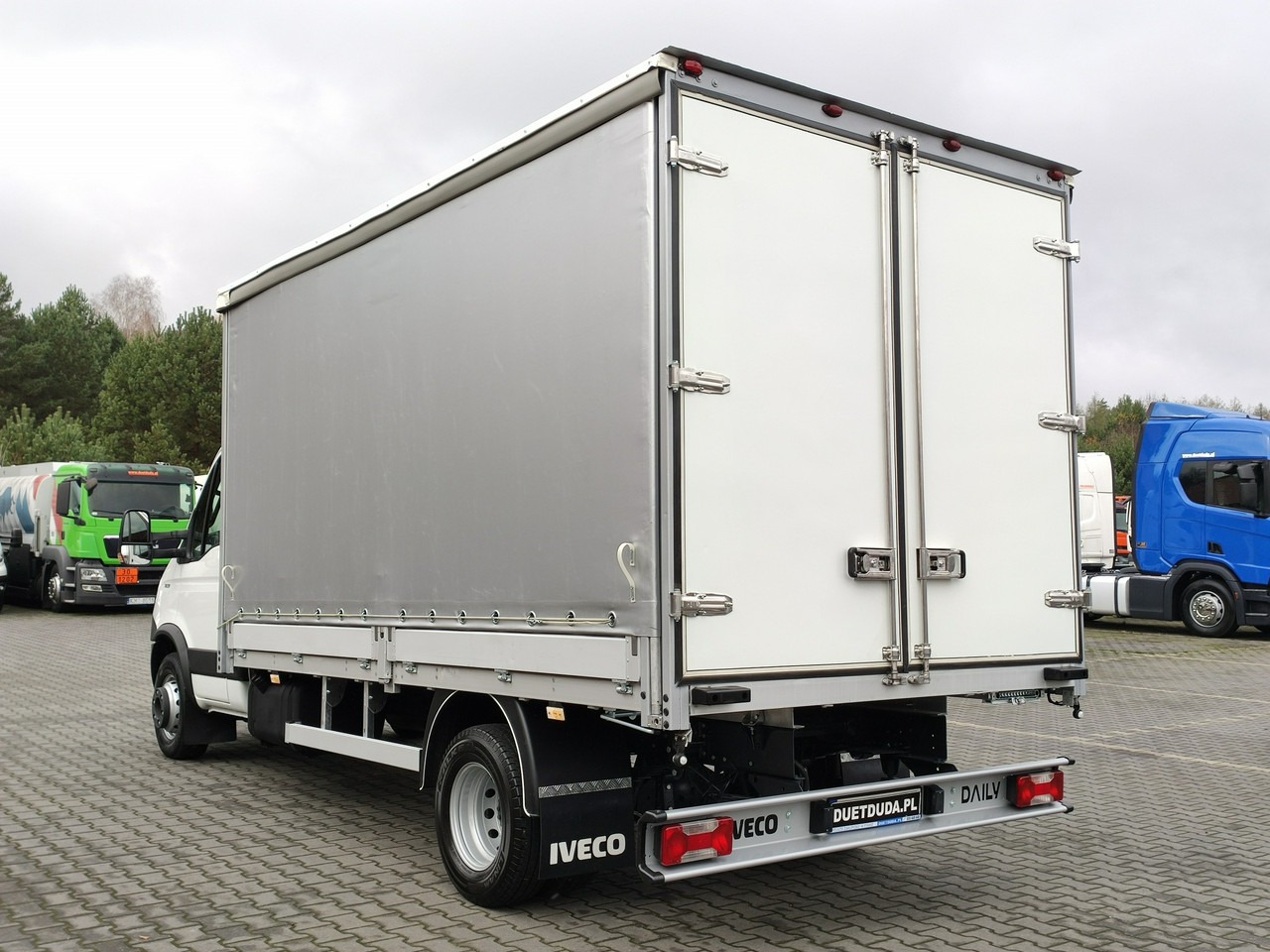 Curtain side van Iveco Daily 70C18 V H: picture 17