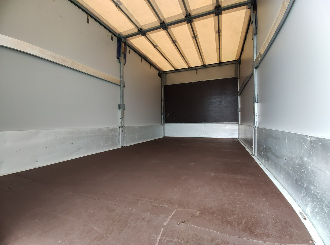 Curtain side van Iveco Daily 70C18 V H: picture 20