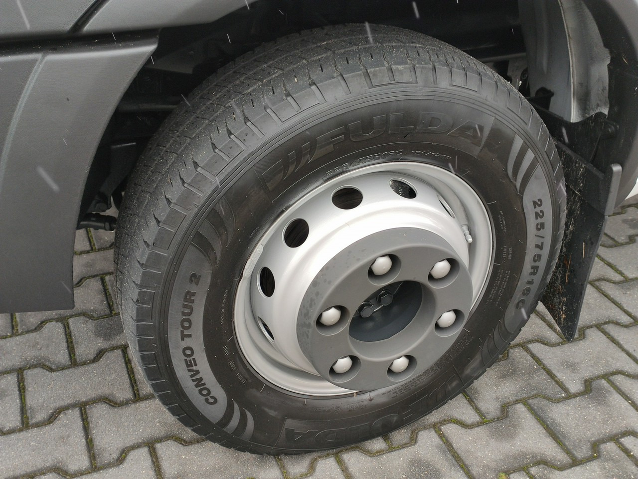 Curtain side van Iveco Daily 70C18 V H: picture 8