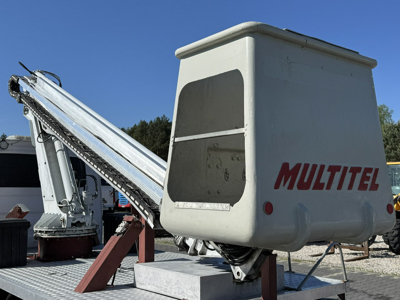 Truck mounted aerial platform Iveco Daily: picture 18 Truck mounted aerial platform Iveco Daily: picture 18