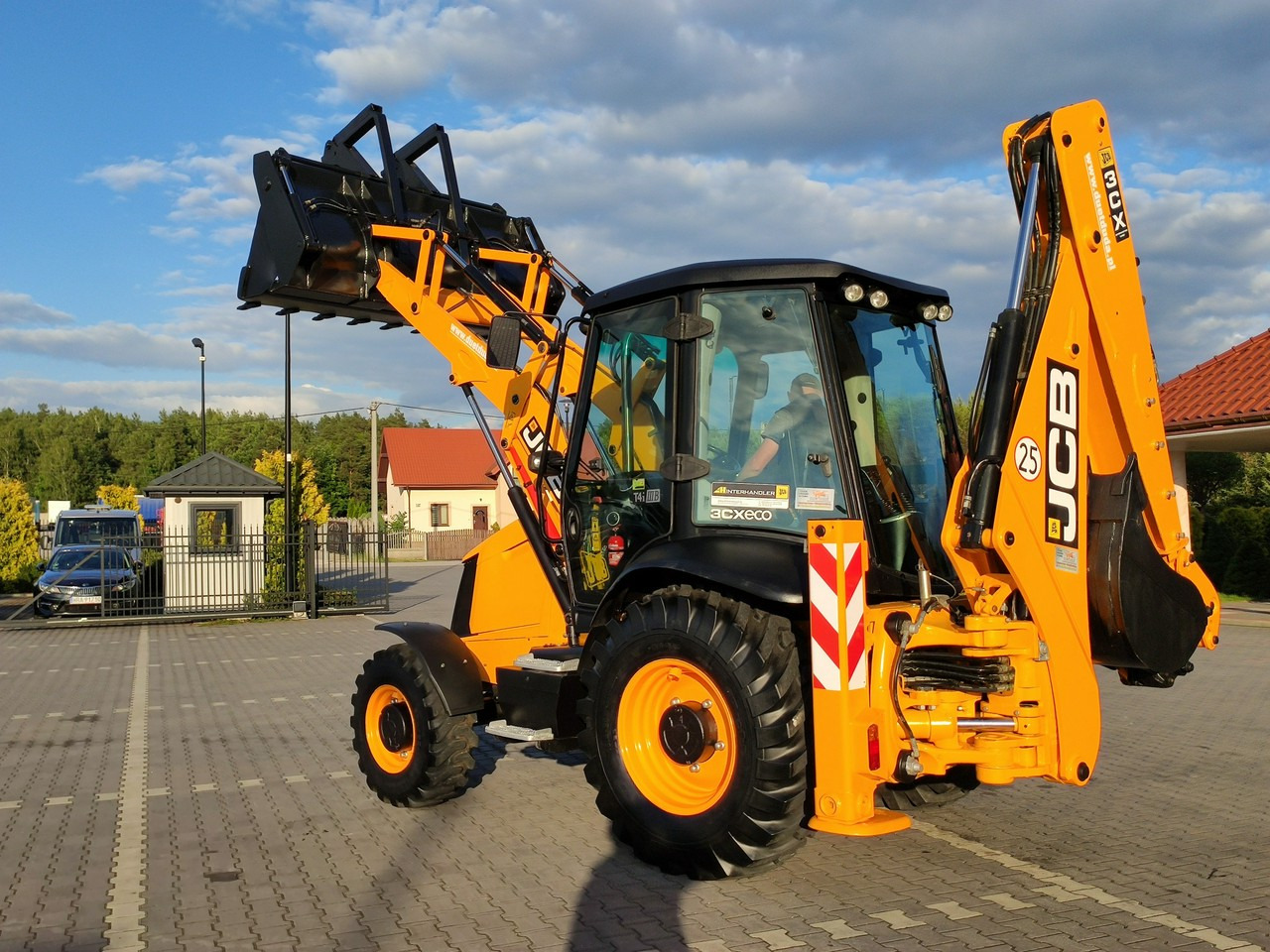 Backhoe loader JCB 3CX: picture 32