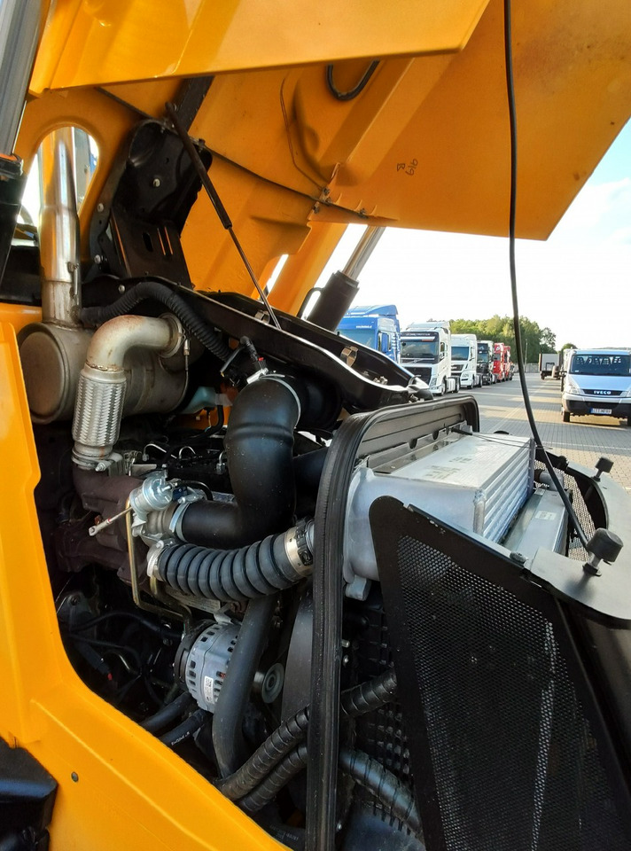 Backhoe loader JCB 3CX: picture 28