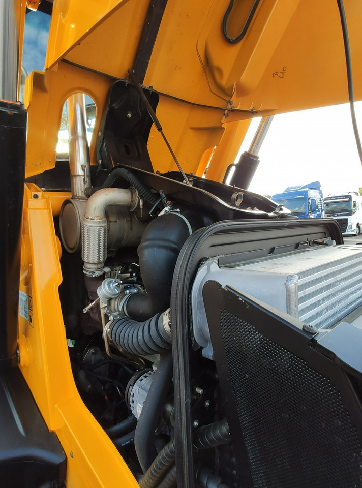 Backhoe loader JCB 3CX: picture 25