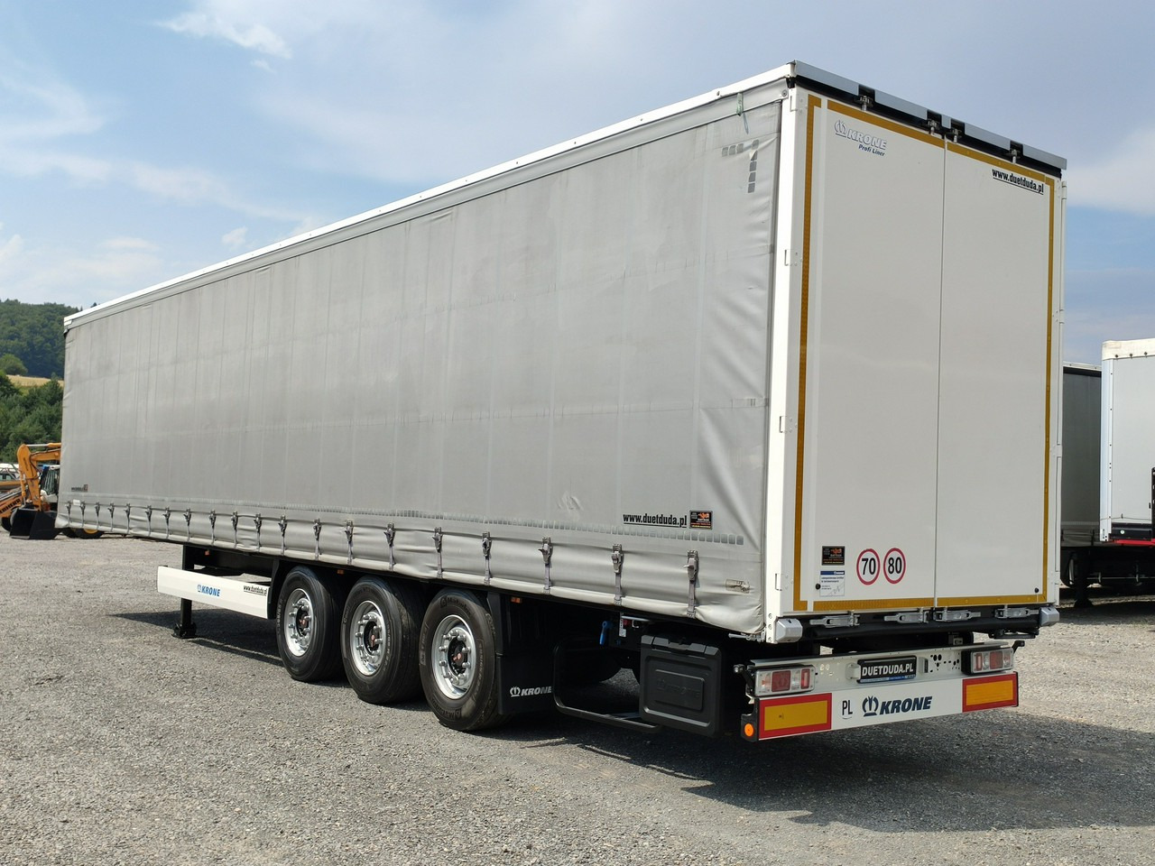 Krone Standard OŚ Podnoszona SAF 2017r - Curtainsider semi-trailer: picture 3 Krone Standard OŚ Podnoszona SAF 2017r - Curtainsider semi-trailer: picture 3