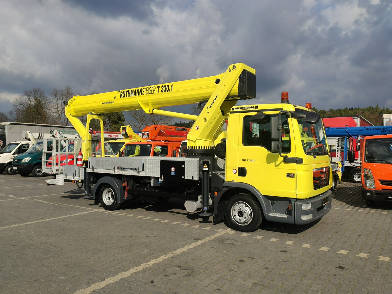 MAN TGL 7.180 Zwyżka Ruthmann T 330.1 Podnośnik Koszowy - Truck mounted aerial platform: picture 3 MAN TGL 7.180 Zwyżka Ruthmann T 330.1 Podnośnik Koszowy - Truck mounted aerial platform: picture 3