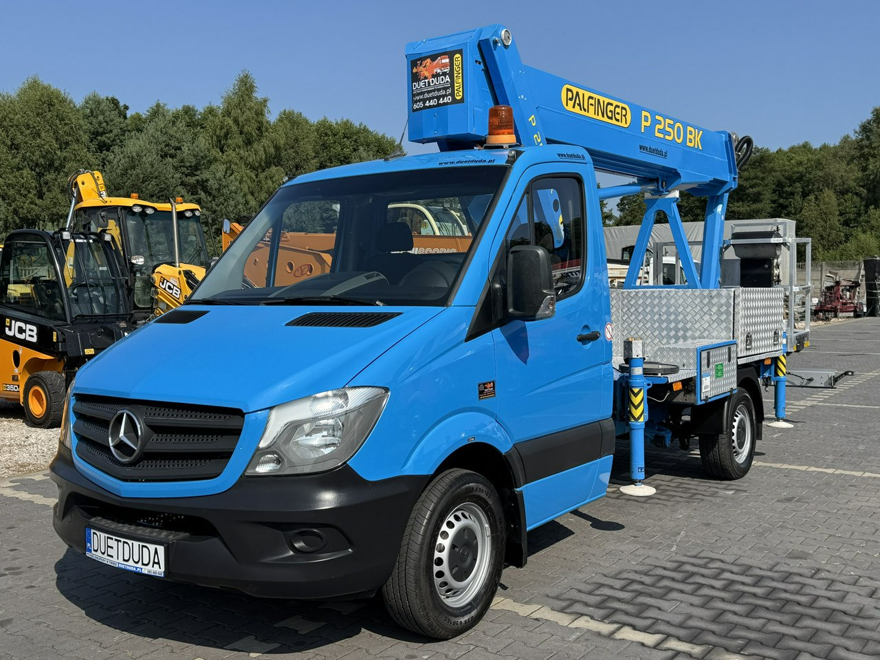Mercedes Sprinter - Truck mounted aerial platform: picture 3 Mercedes Sprinter - Truck mounted aerial platform: picture 3