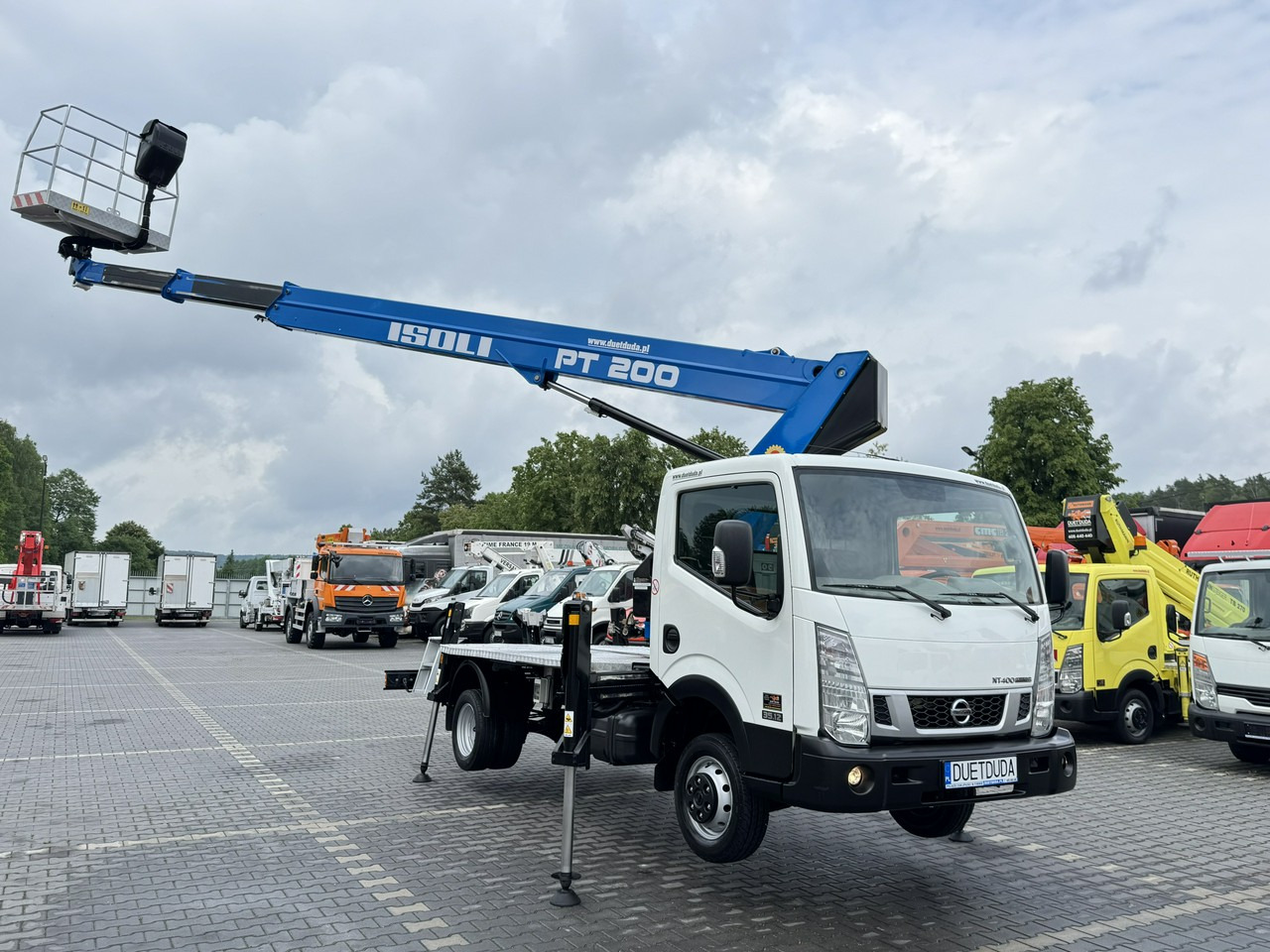 Nissan Cabstar - Truck mounted aerial platform: picture 5 Nissan Cabstar - Truck mounted aerial platform: picture 5