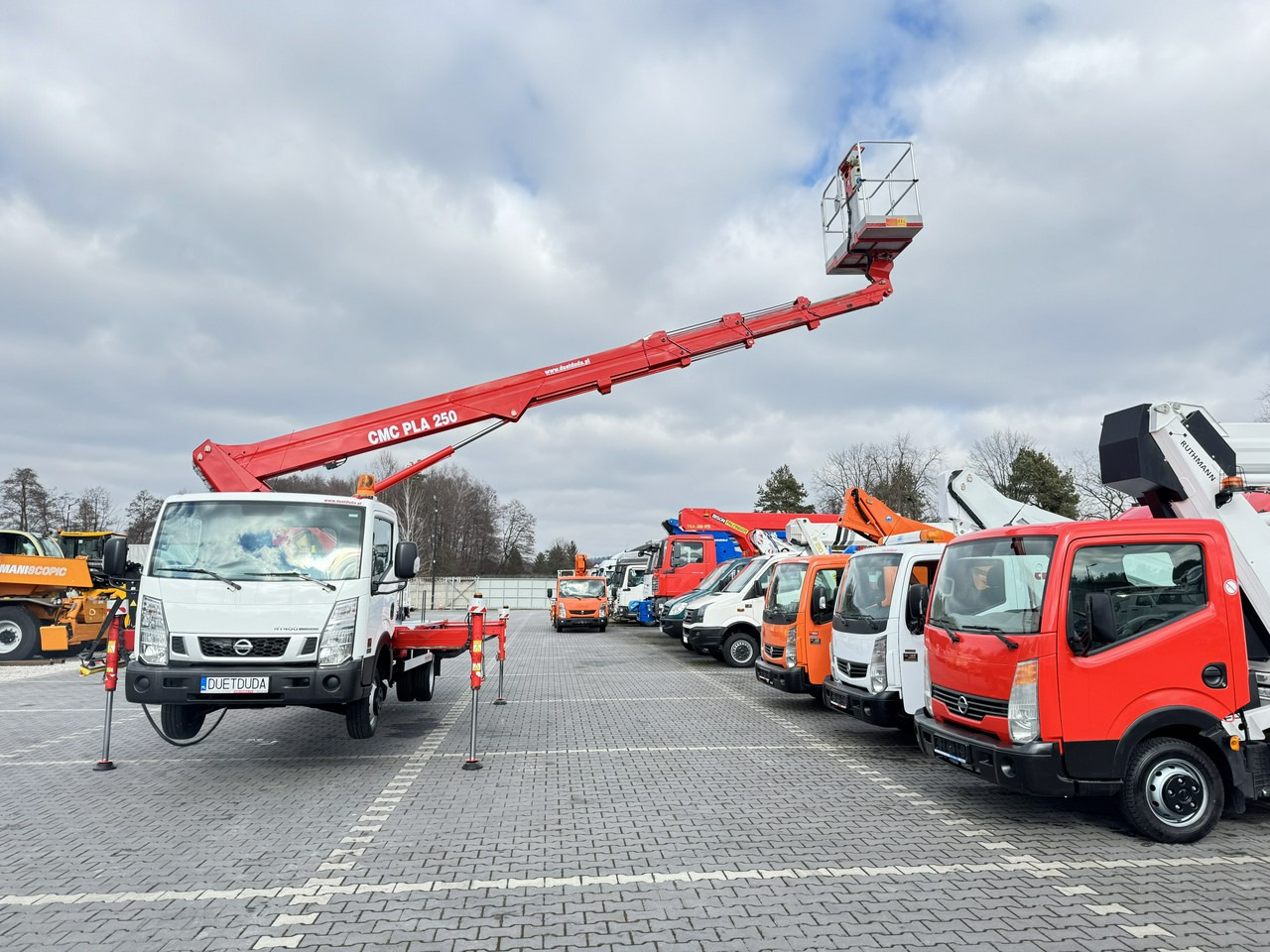 Nissan Cabstar - Truck mounted aerial platform: picture 3 Nissan Cabstar - Truck mounted aerial platform: picture 3