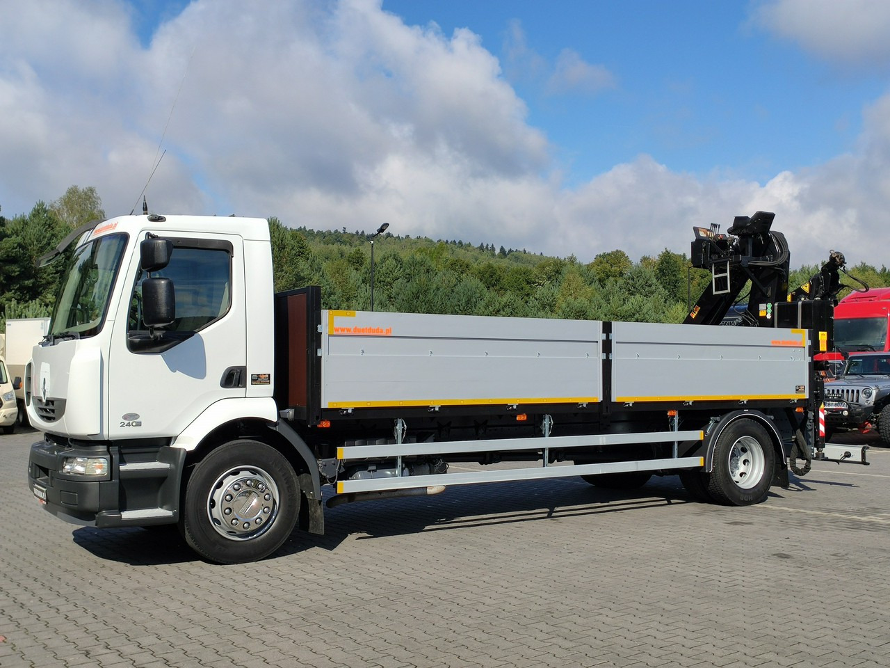 Renault Midlum 180.240DXI + HDS HYVA HB170E2 Udzwig 3.6Tony - Dropside/ Flatbed truck, Crane truck: picture 3 Renault Midlum 180.240DXI + HDS HYVA HB170E2 Udzwig 3.6Tony - Dropside/ Flatbed truck, Crane truck: picture 3