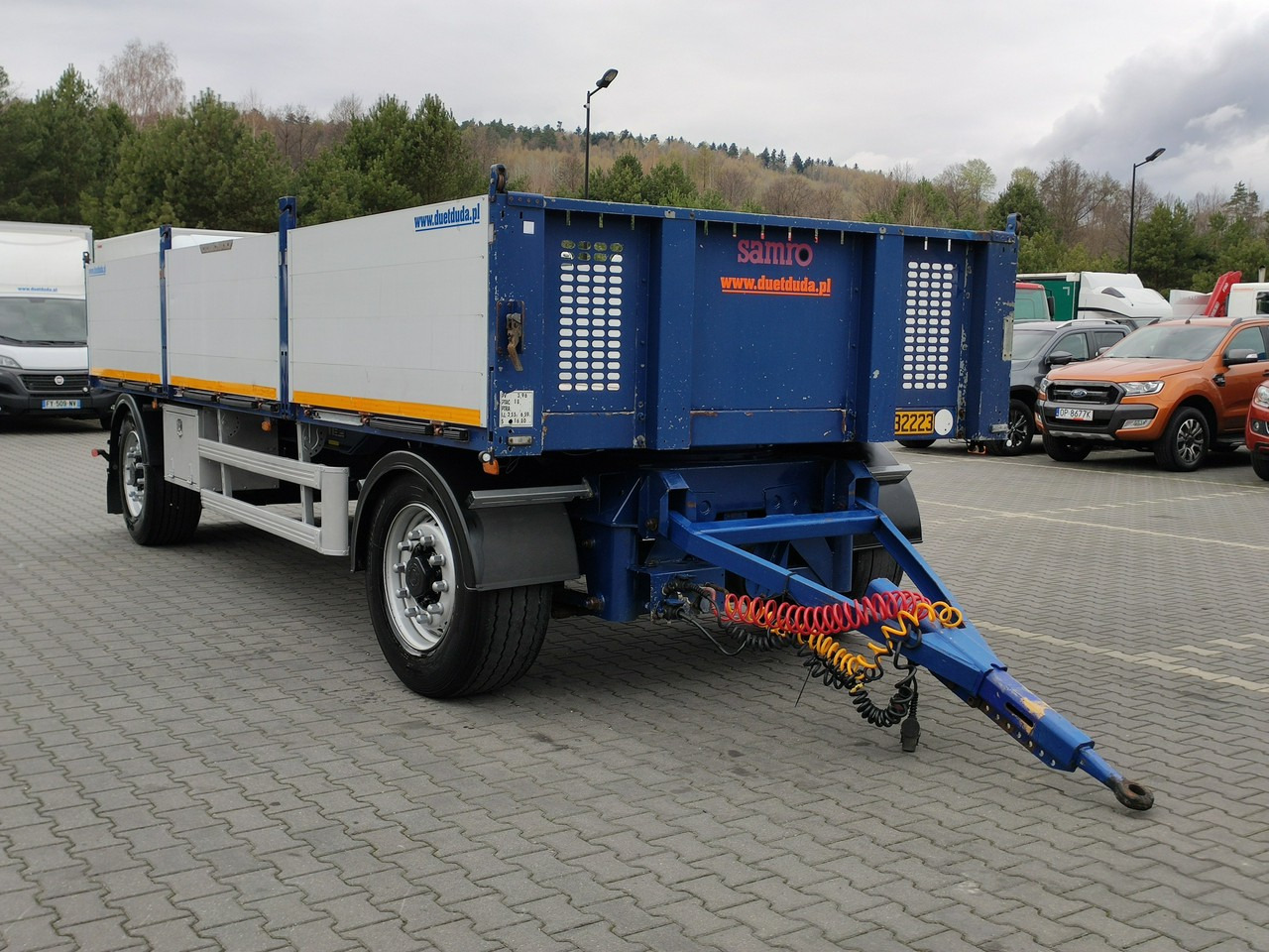 Samro Ciężarowa 2-osiowa na poduszkach - Dropside/ Flatbed trailer: picture 4 Samro Ciężarowa 2-osiowa na poduszkach - Dropside/ Flatbed trailer: picture 4