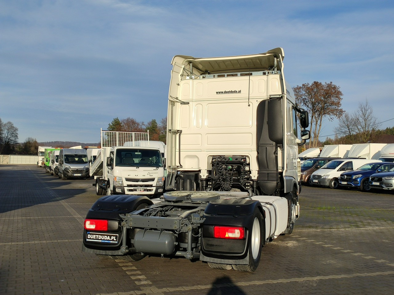 Tractor unit DAF XF 106.460 Euro 6 LowDeck Mega: picture 11