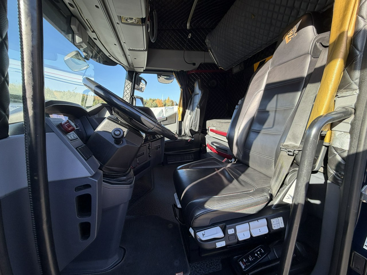 Tractor unit Renault Gama T 520 Standard Silnik 13litrów Euro 6: picture 22 Tractor unit Renault Gama T 520 Standard Silnik 13litrów Euro 6: picture 22