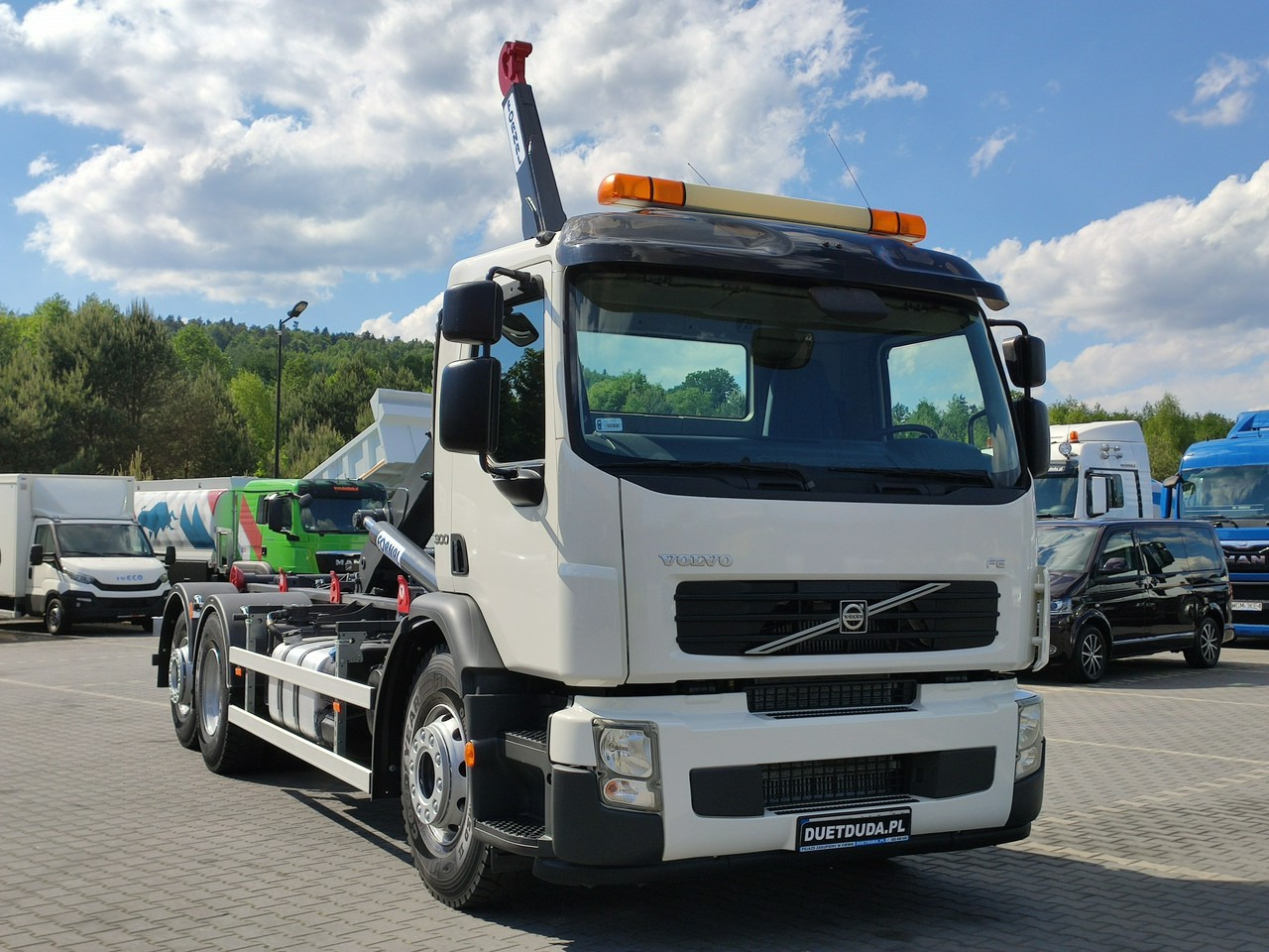 Volvo FE 26.300 Hakowiec Napęd 6x2 Oś Skrętna - Hook lift truck: picture 5 Volvo FE 26.300 Hakowiec Napęd 6x2 Oś Skrętna - Hook lift truck: picture 5