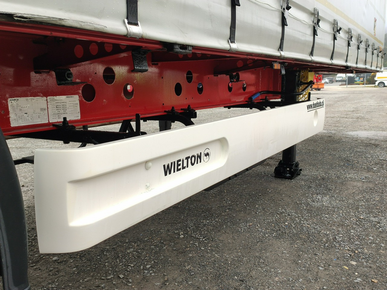 Curtainsider semi-trailer Wielton Standard Osie SAF: picture 21