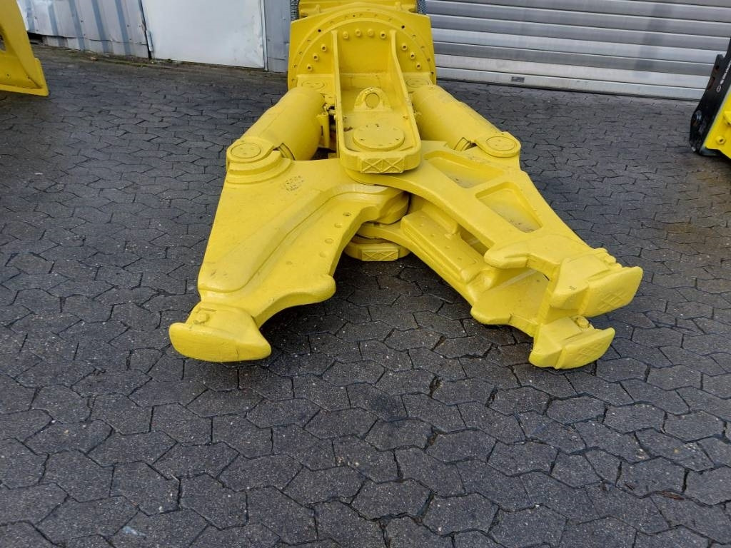 Atlas Copco CC2500 - Demolition shears: picture 5 Atlas Copco CC2500 - Demolition shears: picture 5