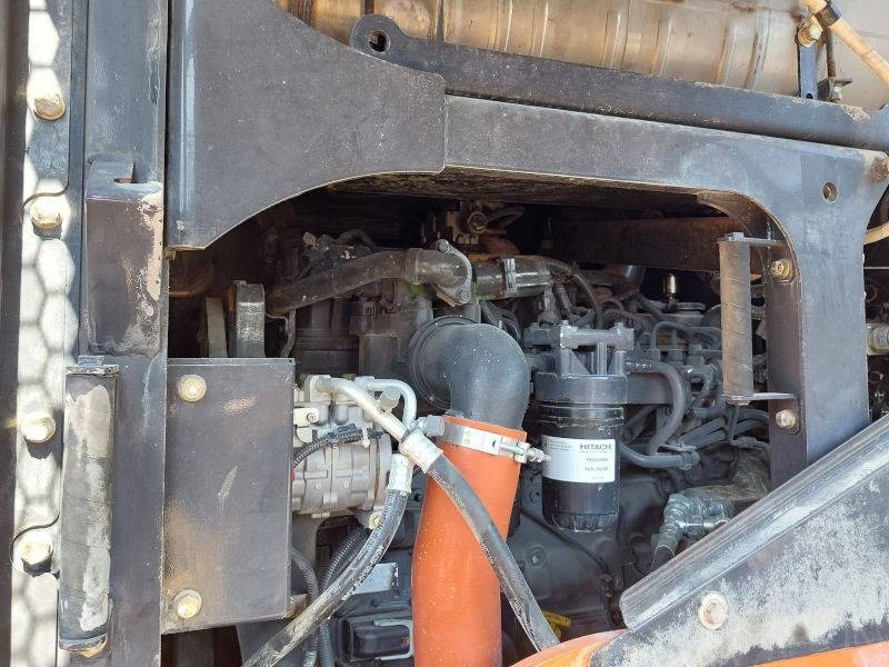 Wheel loader Hitachi ZW 250-6: picture 8