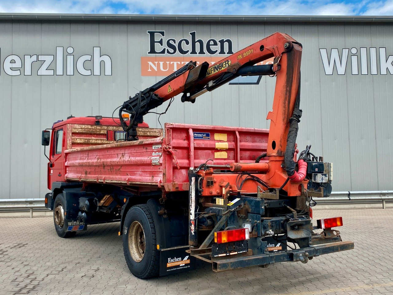 MAN 18.285 MC | Palfinger PK 9501*Blatt*2x AHK+Oel - Tipper, Crane truck: picture 4 MAN 18.285 MC | Palfinger PK 9501*Blatt*2x AHK+Oel - Tipper, Crane truck: picture 4