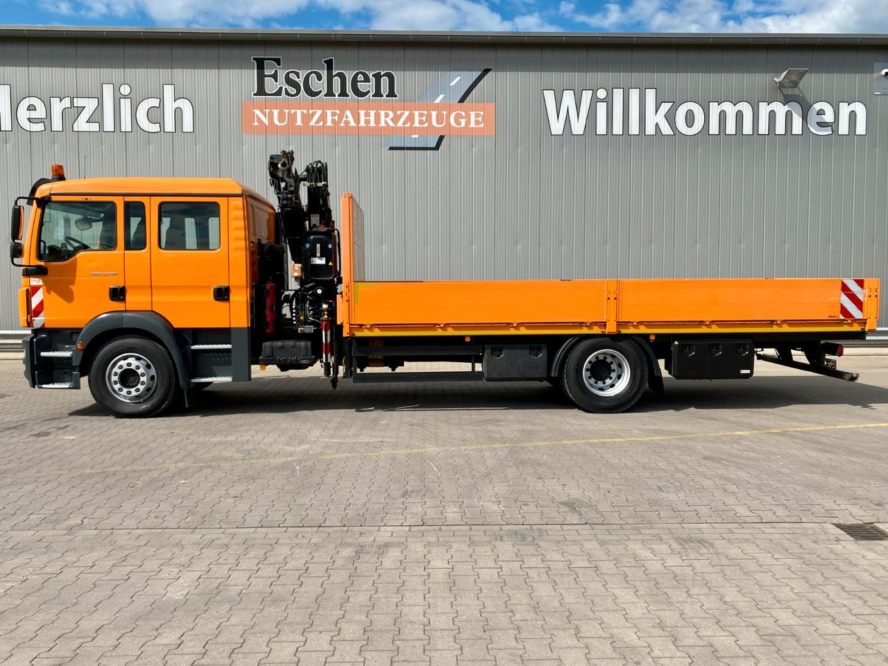 MAN TGM 15.290 DOKA|Atlas AK 75,2*Funk*4x Sitze*Navi - Dropside/ Flatbed truck, Crane truck: picture 3 MAN TGM 15.290 DOKA|Atlas AK 75,2*Funk*4x Sitze*Navi - Dropside/ Flatbed truck, Crane truck: picture 3