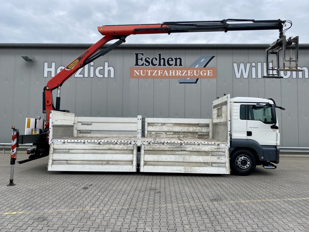 MAN TGS 26.420 6x2-4 LL / Palfinger PK 26.001 L Tec Heckkran - Dropside/ Flatbed truck, Crane truck: picture 2 MAN TGS 26.420 6x2-4 LL / Palfinger PK 26.001 L Tec Heckkran - Dropside/ Flatbed truck, Crane truck: picture 2